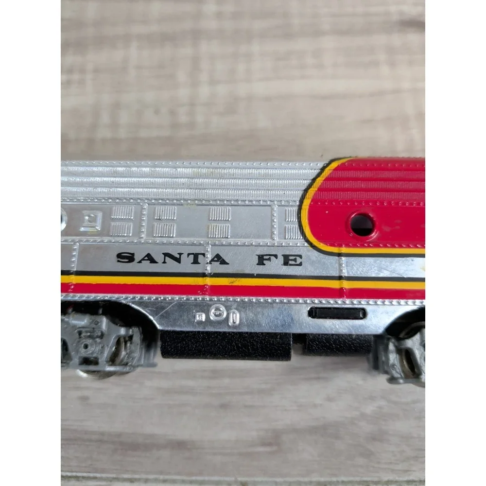 HO Scale Bachmann Santa Fe F7 Diesel Locomotive #307 Warbonnet Vintage Train